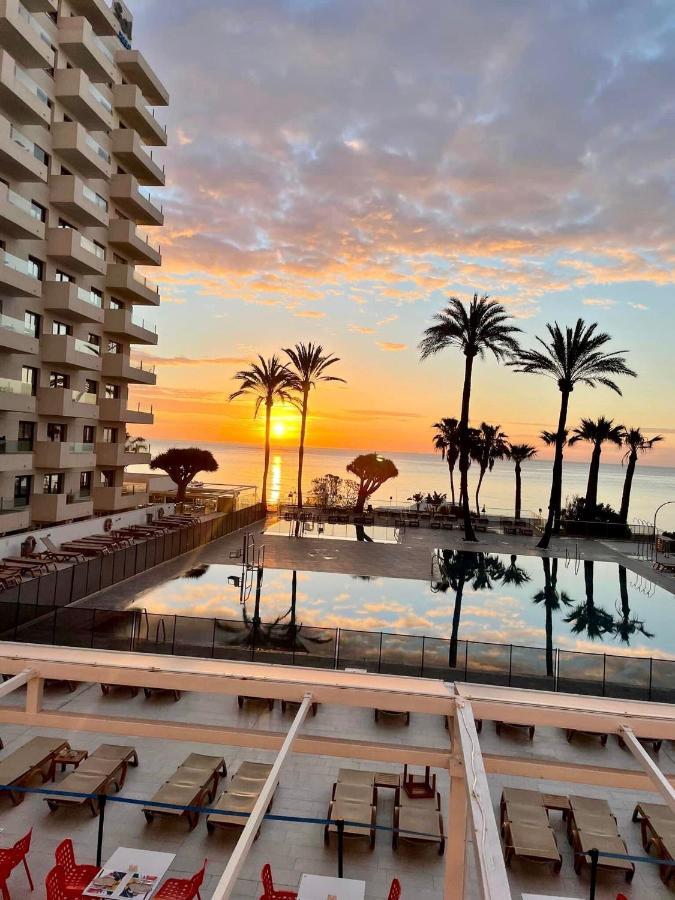 Apartment Sol Carihuela Torremolinos Exterior photo